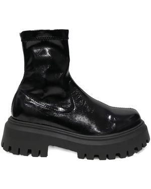 Altercore Morrigan Crinkled-Texture Ankle Boots - Black