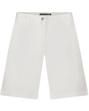 Betty Barclay Button-Fastening Shorts - White