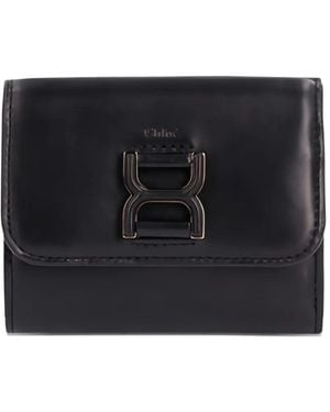 【Chloe】Marcie Trifold Wallet Black Chloé Small Marcie Tri Fold In Grained Leather in Black