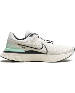 Nike women's react infinity run flyknit running shoes in white/ lilac gray clearance