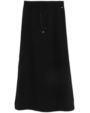 Herno Falda Larga Con Cordones - Negro
