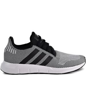 adidas Swift Run スニーカー - ブラック