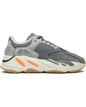 Yeezy Yeezy Boost 700 "Magnet" Trainers - Grey