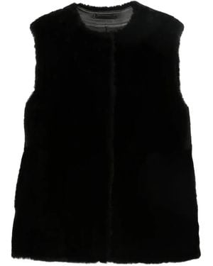TOTEME Shearling Vest - Black