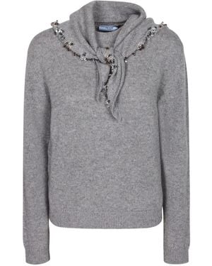 Prada Maglione Con Dettaglio Sciarpa E Decorazione - Grigio