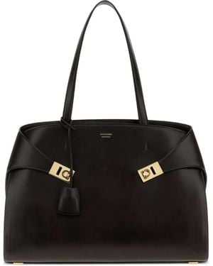 Ferragamo Hug Tote Bag mit Spangendetail - Schwarz