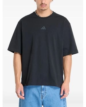 adidas Logo-Print T-Shirt - Black