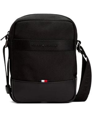Tommy Hilfiger Logo-plaque Shoulder Bag - ブラック