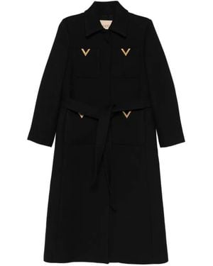 Valentino Garavani Pak Met Enkele Rij Knopen En Logodetail - Zwart