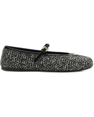 Prada Ballerines À Motif De Chevrons Et Bride À Boucle - Blanc