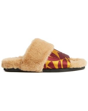 La DoubleJ Patterned Winter Slides - Brown