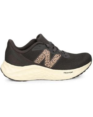 New Balance Arishi V4 Fresh Foam Leopard-Print Low-Top Trainers - White