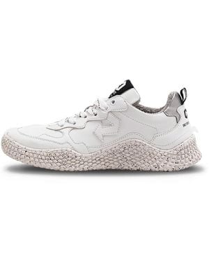 ID EIGHT Hana Arrow-Motif Trainers - White