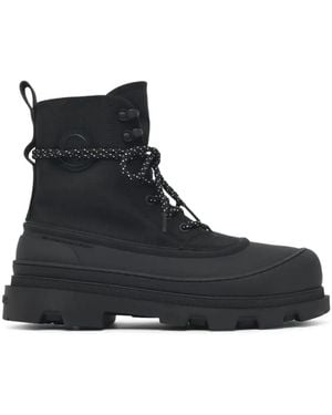 Moncler Vera Sheal Logo-Patch Chunky Boots - Black