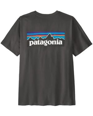 Patagonia P-6 グラフィック Tシャツ - ブラック