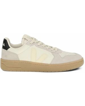 Veja V-82 Grained Leather Pure Calcaire - White
