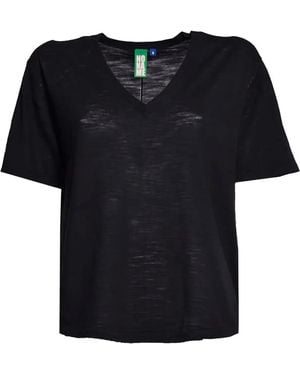 Esea Camiseta Con Cuello En V - Negro