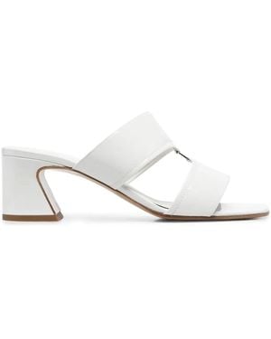 Ferragamo Tot 55mm ダブルストラップ サンダル - ホワイト
