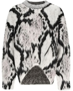 The Attico Mohairpullover mit Schlangen-Print - Grau