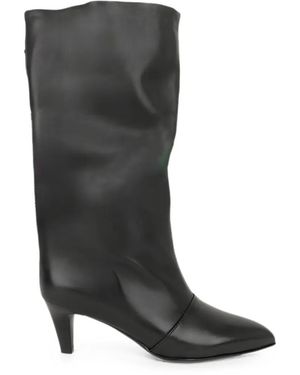 Linda Baumann Pointed-Toe Slouchy Boots - Black