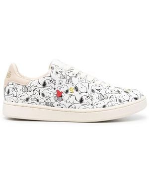 MOA X Peanuts 'snoopy' スニーカー - ホワイト