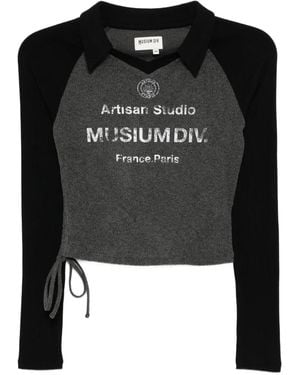Musium Div. ロゴ Tシャツ - ブラック