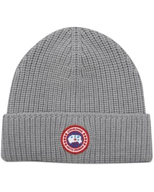 Canada Goose Logo-Patch Ribbed Beanie - Grey