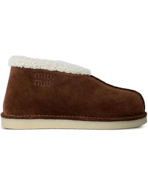 Miu Miu Logo-Patch Shearling-Trim Boots - Brown