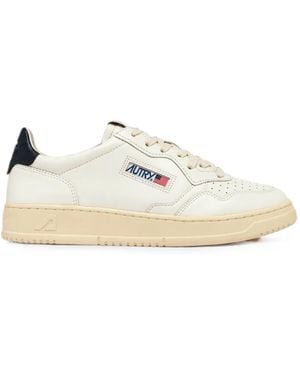 Autry Medalist Low-Top Sneakers - White