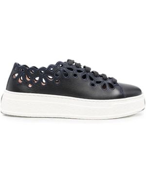Agl Attilio Giusti Leombruni Laser-Cut Scalloped Trainers - White