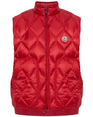 Moncler Quilted Logo-Patch Puffer Vest - Red