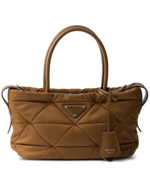 Prada Mittelgroße Gepolsterte Re-Nylon Tote Bag - Braun