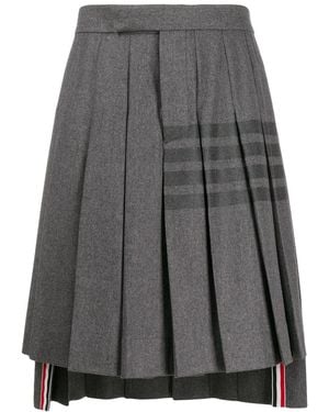 Thom Browne Knee-Length Pleated 4-Bar Striped Skirt - Grey