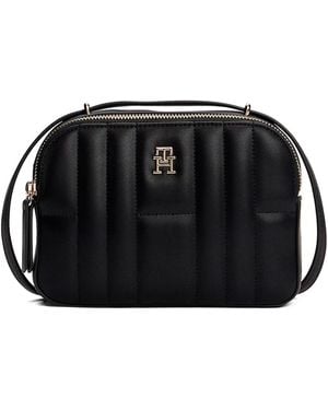 Tommy Hilfiger Quilted logo-plaque shoulder bag - Schwarz