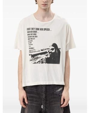 Marking Distance One Eye Graphic-Print T-Shirt - Grey