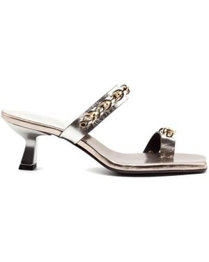 DONNARì Laminated Chain Strap Sandals - White