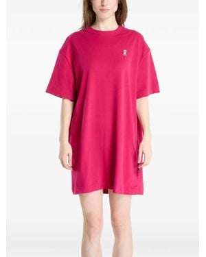 On Shoes Club Logo-Print T-Shirt Dress - Pink