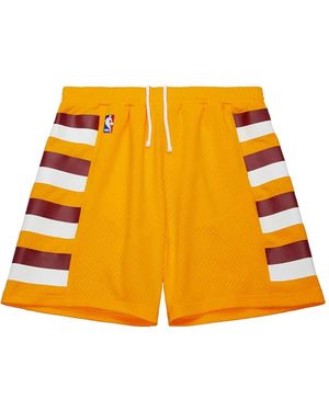 Mitchell & Ness X Cleveland Cavaliers 2004-05 Swingman Alternate Striped Shorts - Yellow