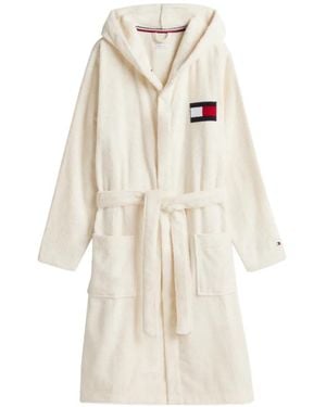 Tommy Hilfiger Logo-Patch Hooded Bathrobe - White