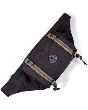 Moncler Tech Logo-Plaque Belt Bag - Blue