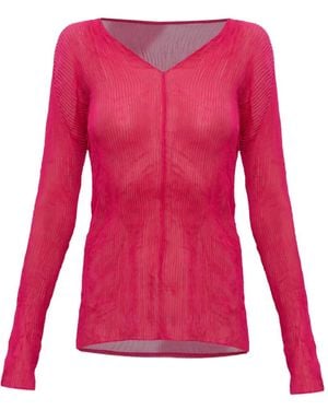 Issey Miyake Pleated V-Neck Top - Red