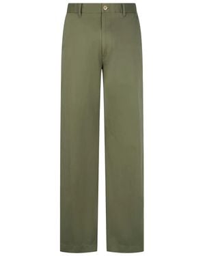 MAN ON THE BOON. Chino Shorts - Groen