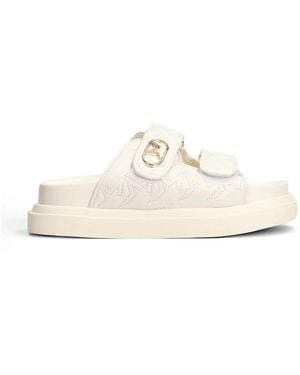 Marc Ellis Calipso 002 Logo-Plaque Quilted Sandals - White