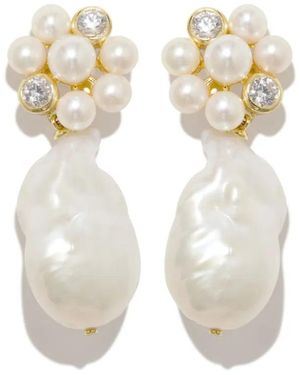 Completedworks Pendientes Lightdrop Bañados En Oro De 18 Ct Con Zirconia Y Perla - Blanco