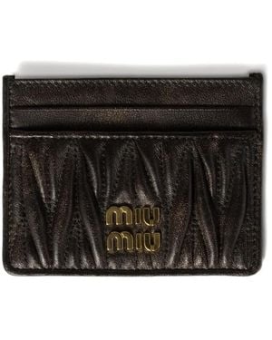 Miu Miu Tarjetero de piel en matelassé - Negro