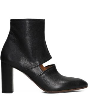 Chie Mihara Eon Cut-Out Block-Heel Ankle Boots - Black