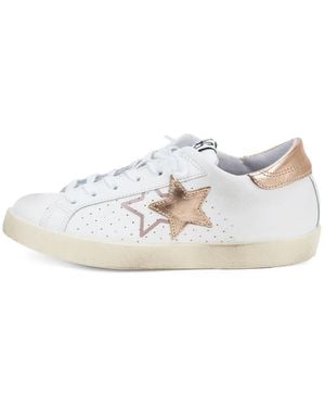 2Star Star-Patch Perforated Trainers - White