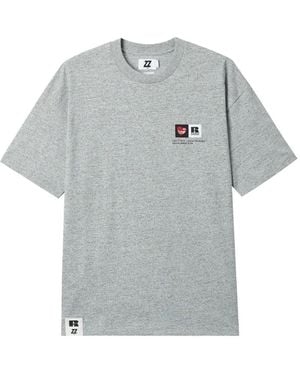 Izzue Patch T-Shirt - Gray