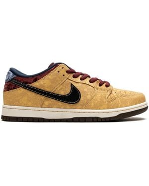 Nike Sb Dunk "City Of Cinema" Trainers - Brown