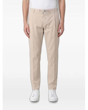 Eleventy Drawstring Pleated Chinos - Natural